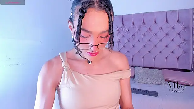 Mika  velvet online show from 11, 2, 2026