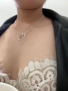 Hana yukii online show from 28, 11, 2025