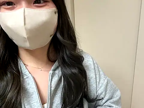 pomu chan online show from 18, 11, 2025