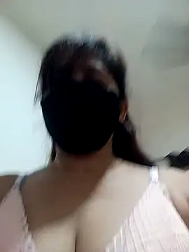 Snapshot of Bengoli_couple chatting on 28, 11, 2025 Bengoli couple online show from 28, 11, 2025