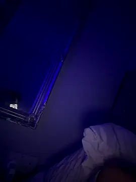 Gia Atkinson online show from 21, 10, 2025