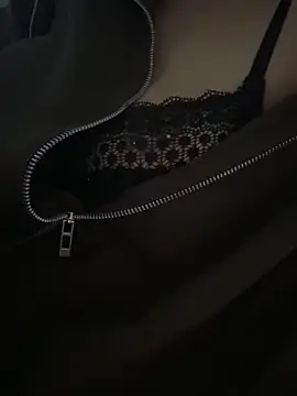 Gia Atkinson online show from 27, 10, 2025