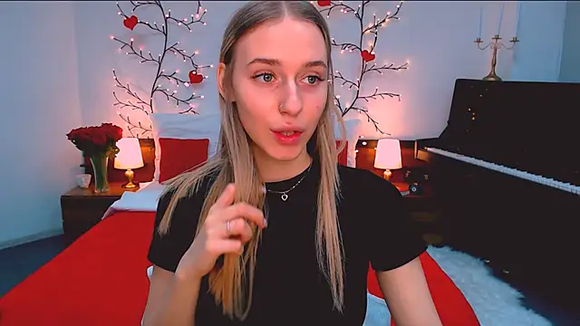 sassy cutie online show from 3, 12, 2025