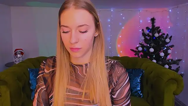 sassy cutie online show from 16, 12, 2025