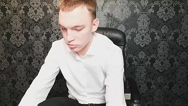 Snapshot of Derek_Banville chatting on 28, 10, 2025 Derek Banville online show from 28, 10, 2025