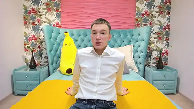 Snapshot of Derek_Banville chatting on 31, 10, 2025 Derek Banville online show from 31, 10, 2025