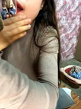 kitty-20x online show from 8, 11, 2025