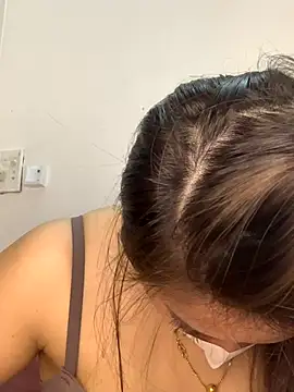 helo-kitty online show from 23, 11, 2025