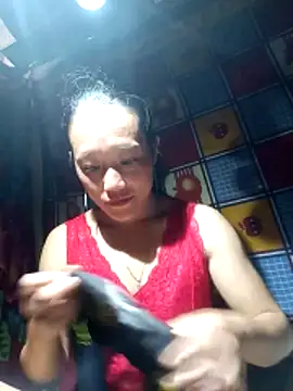 Snapshot of Phantamay chatting on 8, 11, 2025 Phantamay online show from 8, 11, 2025