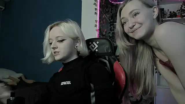 Holy Mistress S online show from 18, 11, 2025