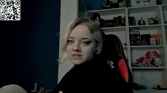 Holy Mistress S online show from 8, 2, 2026