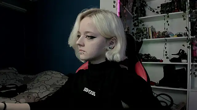 Holy Mistress S online show from 8, 11, 2025