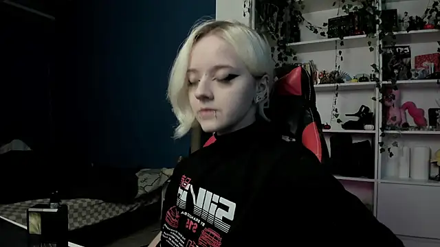 Holy Mistress S online show from 5, 11, 2025