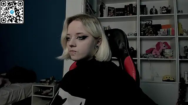 Holy Mistress S online show from 14, 1, 2026