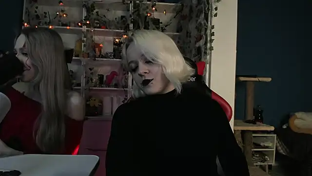 Holy Mistress S online show from 31, 10, 2025