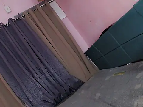 Snapshot of Felicity_lux chatting on 4, 11, 2025 Felicity lux online show from 4, 11, 2025