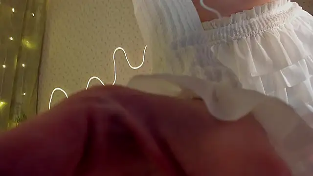 Stephanie Lopez online show from 29, 11, 2025