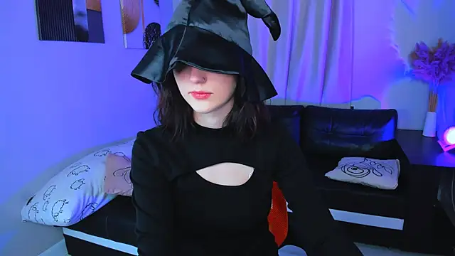 thepretty kitty online show from 17, 11, 2025