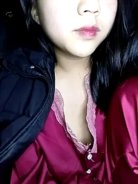 Quynhsumon online show from 10, 2, 2026