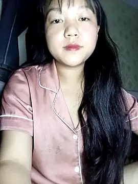 Quynhsumon online show from 17, 3, 2026