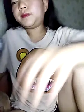 Quynhsumon online show from 22, 2, 2026