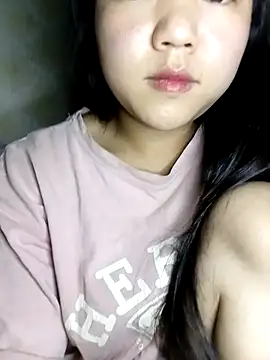 Quynhsumon online show from 13, 2, 2026