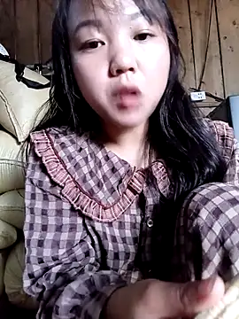 Quynhsumon online show from 19, 4, 2026