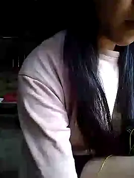 Quynhsumon online show from 28, 10, 2025