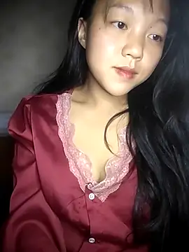 Quynhsumon online show from 22, 12, 2025