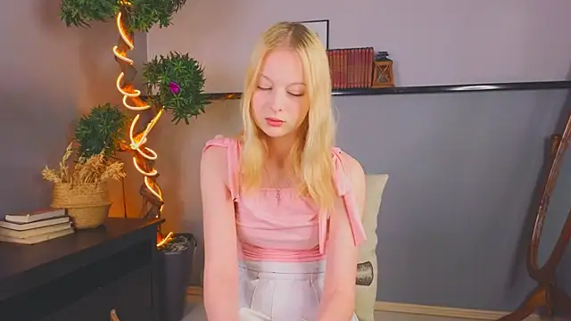 YungLyssy online show from 30, 11, 2025