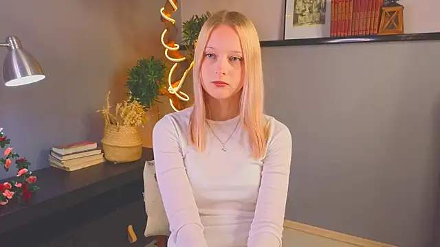 YungLyssy online show from 12, 11, 2025