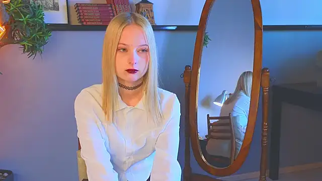 YungLyssy online show from 27, 10, 2025