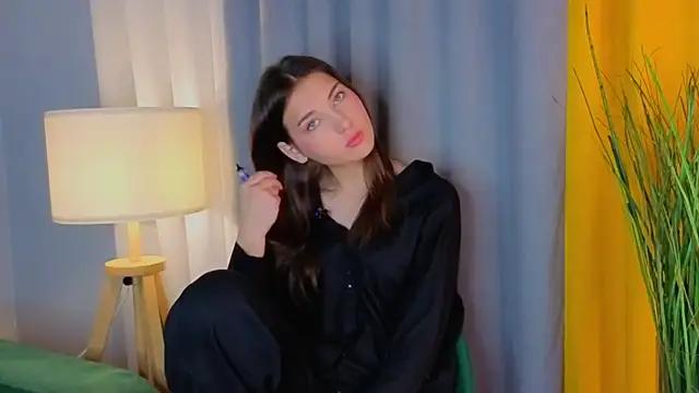 KateCahee online show from 14, 11, 2025