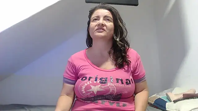 Snapshot of Debora_Cienfuegos25 chatting on 21, 2, 2026 Debora Cienfuegos25 online show from 21, 2, 2026