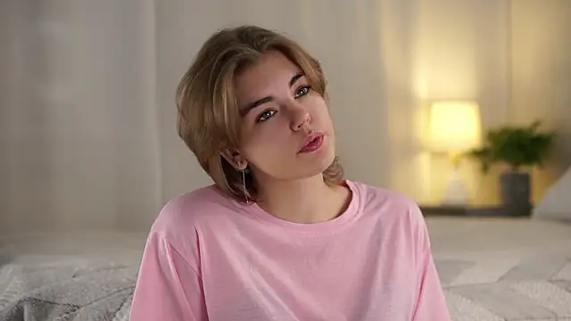 Snapshot of MelodyBaur chatting on 9, 11, 2025 MelodyBaur online show from 9, 11, 2025