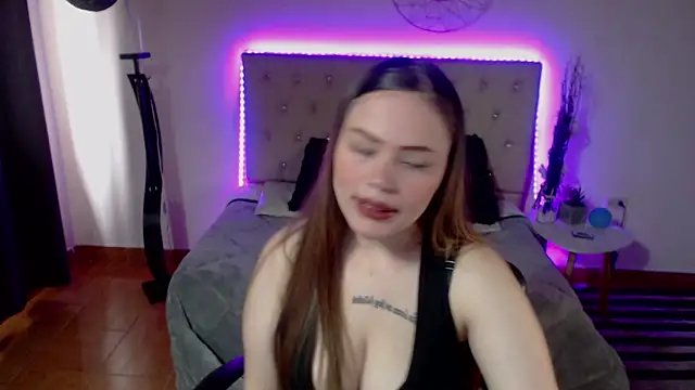  crystal12 online show from 15, 11, 2025