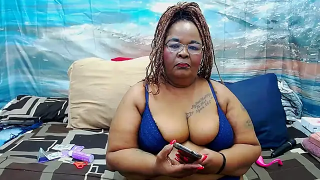 Snapshot of MatureMilfxxx chatting on 27, 6, 2026 MatureMilfxxx online show from 27, 6, 2026