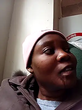 blackbeautyxx92 online show from 17, 11, 2025