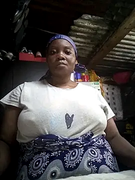 blackbeautyxx92 online show from 23, 10, 2025