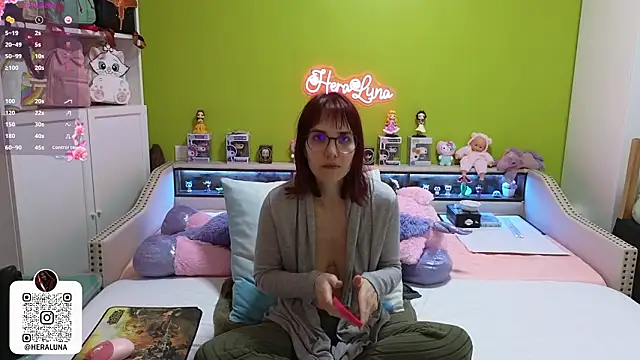  HeraLuna  online show from 18, 3, 2026