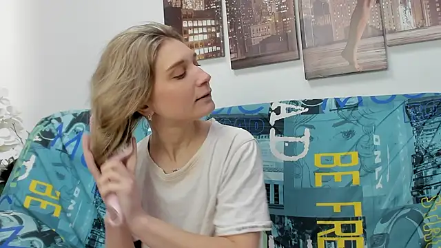 Tenderly Sophie online show from 23, 2, 2026