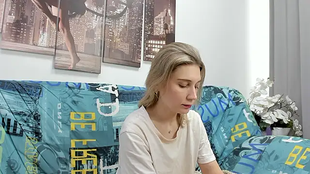 Tenderly Sophie online show from 9, 3, 2026