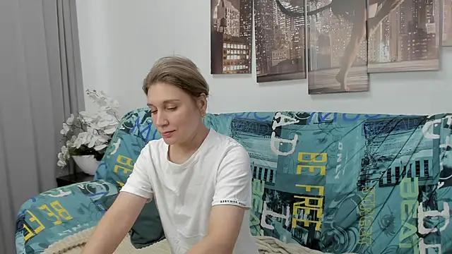 Tenderly Sophie online show from 7, 11, 2025