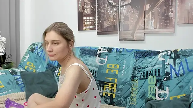 Tenderly Sophie online show from 4, 12, 2025