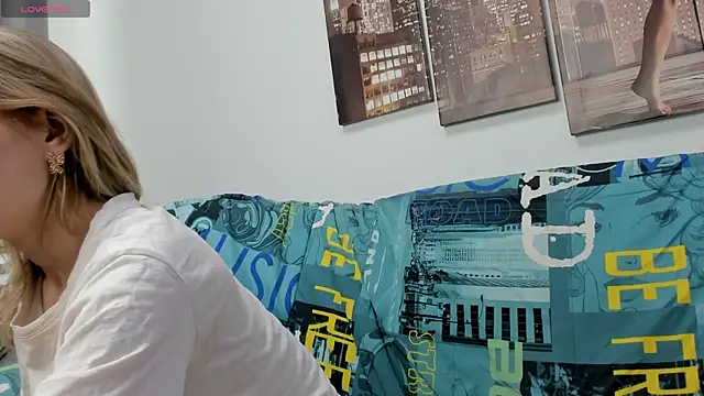 Tenderly Sophie online show from 15, 1, 2026