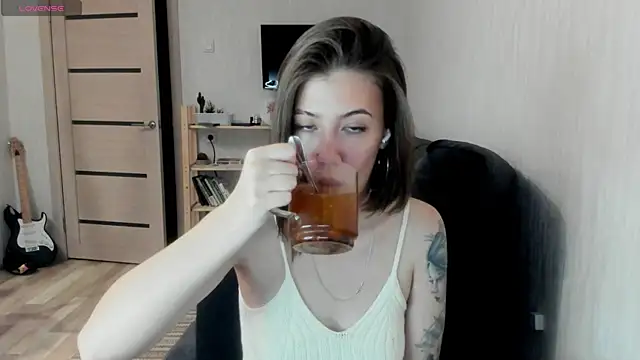 twinkle rosie online show from 21, 11, 2025