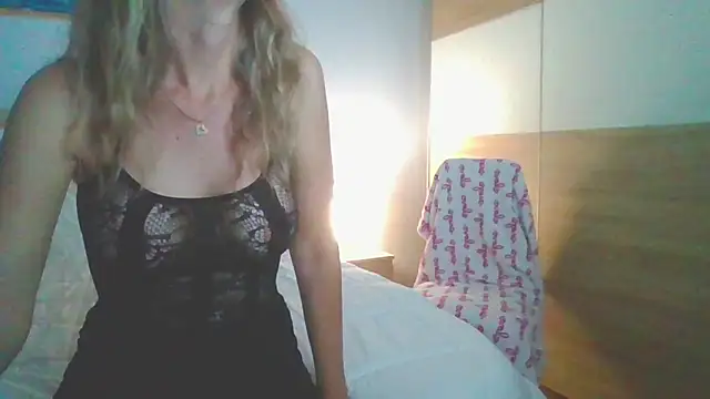 Snapshot of SamanthaNorth chatting on 28, 5, 2026 SamanthaNorth online show from 28, 5, 2026