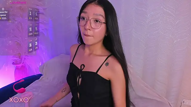 Snapshot of sydney_miller_ chatting on 8, 7, 2026 sydney miller online show from 8, 7, 2026