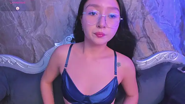 sydney miller  online show from 20, 11, 2025