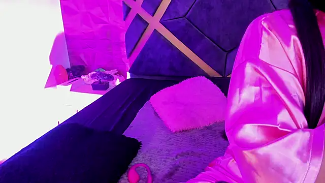 sydney miller  online show from 17, 2, 2026